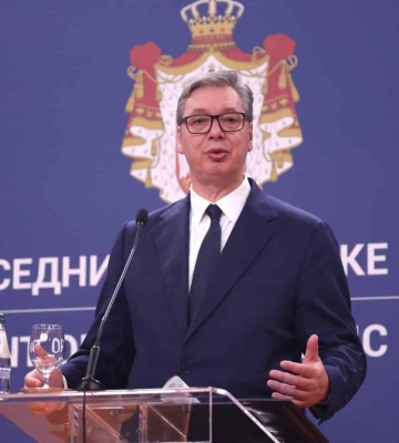 Президент Сербії вирушив на саміт у Чорногорії попри застереження розвідки