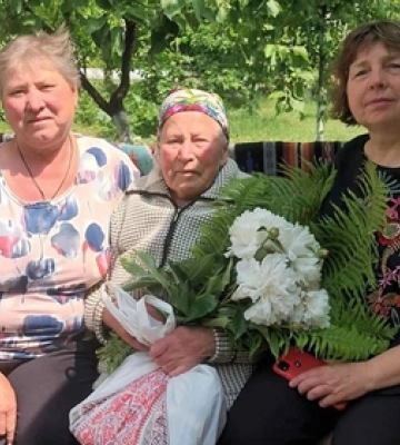 91 рік мудрості й праці: у волинському селі вшанували колишню вчительку