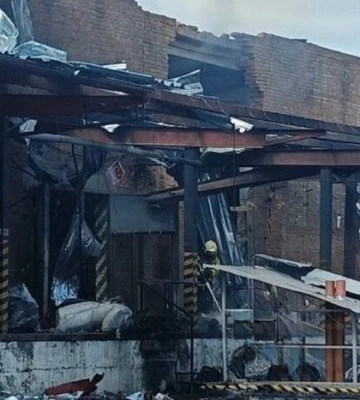 Ворог влучив у сортувальний хаб «Нової пошти» у Сумах: постраждали відправлення на мільйони