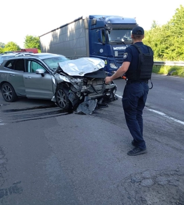 Біля Сваляви Volkswagen виїхав на зустрічну, постраждали троє людей