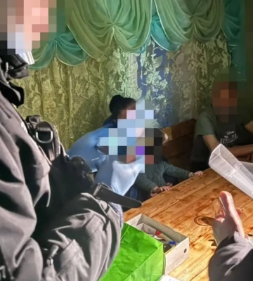 Пятеро человек обманывали семьи пропавших без вести защитников - их задержали