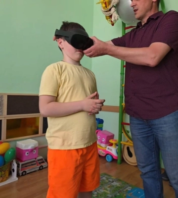 У Чернівцях для дітей у реабілітаційному центрі запровадили VR-терапію