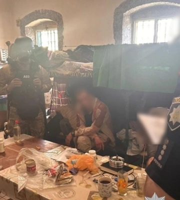 Метадон в миле и свекле: раскрыта поставка наркотиков в Киевское СИЗО