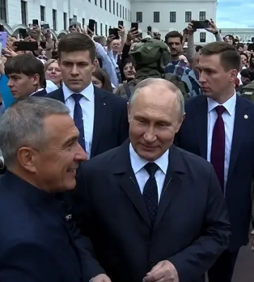 Путін перестав ховатися? Диктатор уперше за рік вийшов до людей, але є нюанс (відео)