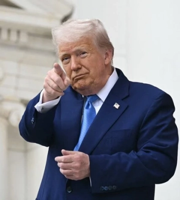 Трамп заявив, що Україна справляється добре і пригрозив Росії санкціями