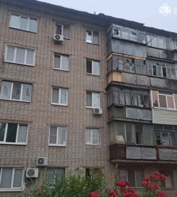 Поранено чоловіка, побито інфраструктуру та будинки: РФ атакувала п’ять районів Дніпропетровщини