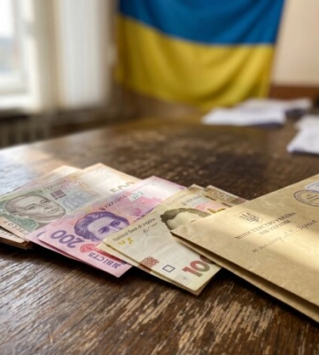 До Дня Незалежності частина українців отримає гроші: хто ризикує не дочекатися виплат