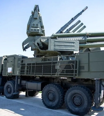 Спецпідрозділ ГУР знищив у Криму російський ЗРГК “Панцирь-С1” та військовий кран