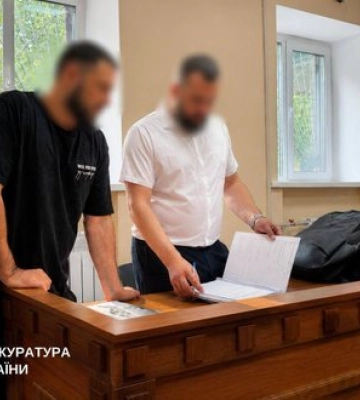 Убедили "спасти" имущество от конфискации ТЦК: сообщено о подозрении двум лицам, которые завладели домом и квартирой на сумму 5,6 млн грн. ФОТОрепортаж