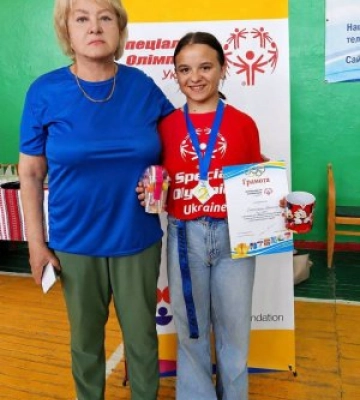 Вихованка Миколаївської ДЮСШ для осіб з інвалідністю виборола «срібло» на Всеукраїнській олімпіаді з настільного тенісу