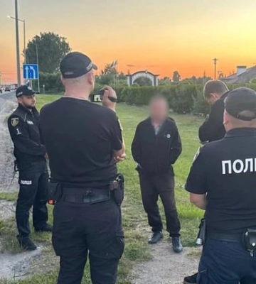 На Хмельниччині затримали далекобійника, який намагався зґвалтувати 13-річну школярку