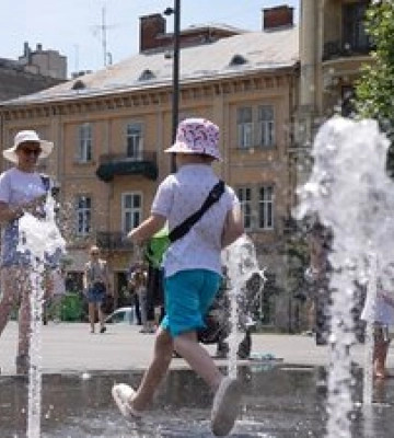 Гаряче літо на Львівщині: температура підійметься до +29 градусів
