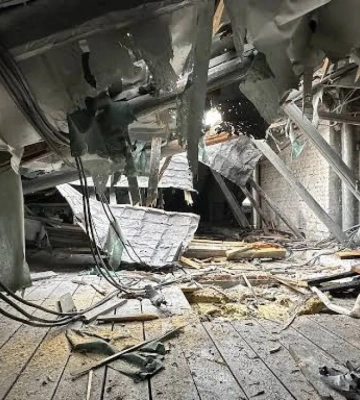 В Сумах вражеский дрон "Молния" попал в технический этаж многоэтажного дома