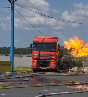 Взрывы в Одесской области: РФ атаковала АЗС на юге региона