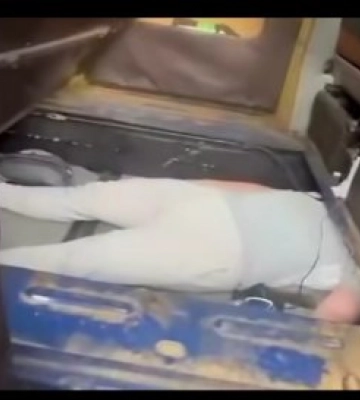За $14 тисяч у криптовалюті: молодий чоловік сховався під підлогою буса, але до кордону не доїхав