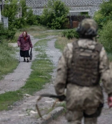 Що заважає Україні та РФ зупинити бойові дії – версія FT