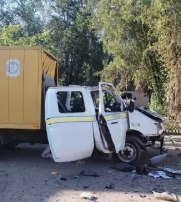 У Нікополі дрони знищили авто Укрпошти, відділення припинило роботу