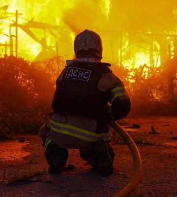 Внаслідок російських атак на Полтавщині виникли пожежі: дві людини загинули, серед поранених є діти