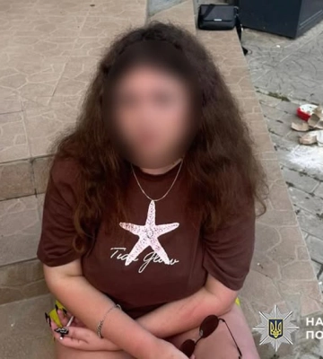 На Хмельниччині поліцейські повідомили про підозру двом затриманим наркодилеркам