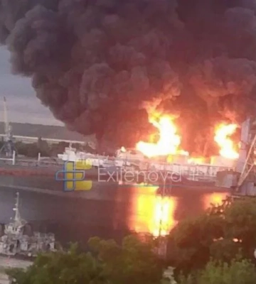Зеленский подтвердил удары по нефтебазе и военным объектам оккупантов в районе Керченского пролива