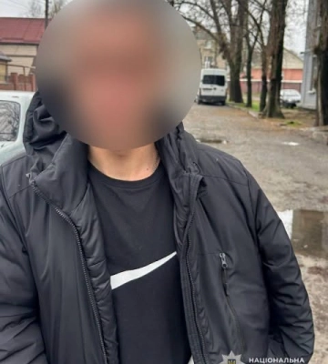 У Дніпрі судитимуть спритника, який викрав телефон та зняв кошти з банківських карток