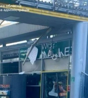 Российские войска нанесли удар по заправке в Запорожье: пострадал человек
