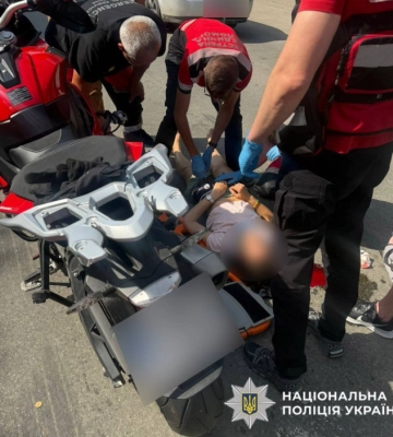 У Чернівцях мотоцикліст збив жінку на пішохідному переході