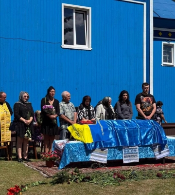 У Дубровиці провели в останню земну дорогу воїна (ФОТО)