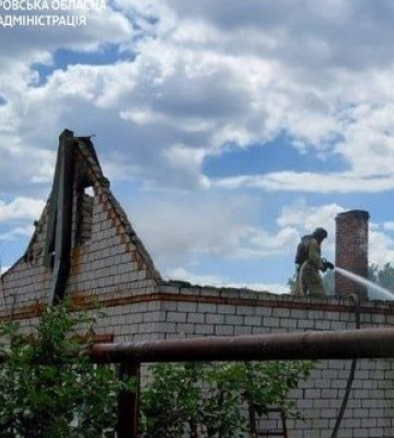 П’ятеро людей, серед яких дворічна дитина, постраждали через атаки на Дніпропетровщині
