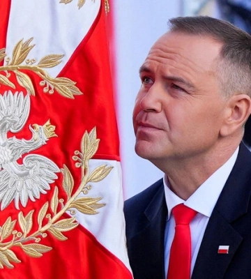 Не лише орден: які ризики для України ховаються у заяві Навроцького