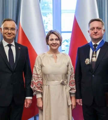 Не лише орден: які ризики для України ховаються у заяві Навроцького