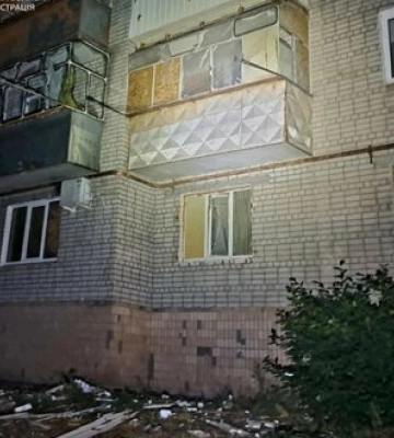 В результате российских атак за сутки в Днепропетровской области ранены два человека, повреждены жилые дома и объекты инфраструктуры