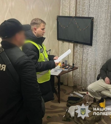 Киянин ошукав волонтера на 30 тисяч доларів під приводом продажу дронів для ЗСУ