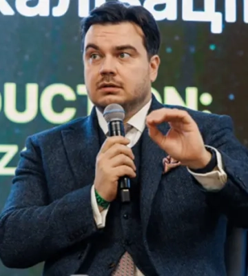 Голова Фонду держмайна: У нас на балансі – сотні шабель та шашок Богуслаєва. Що з ними робити?