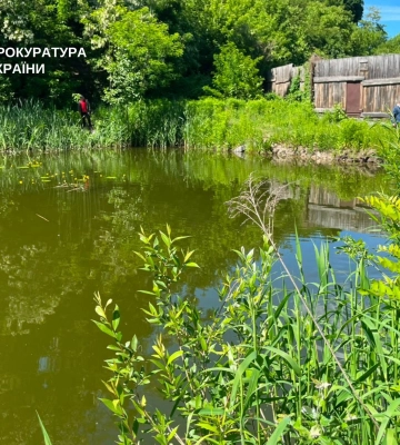 Самовільно захопив частину парку «Сирецький гай» - повідомлено про підозру киянину. ФОТО