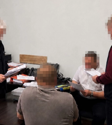 Двох експосадовців лісництва на Львівщині підозрюють у масштабній незаконній вирубці дерев