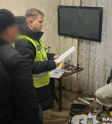 Перед судом постане киянин, який ошукав волонтера на $30 тисяч під приводом продажу дронів для ЗСУ. ФОТО