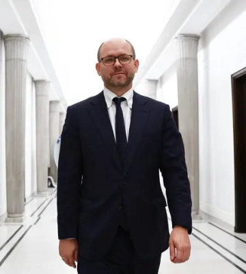 В Варшаве заявили, что Зеленского наградили орденом, потому что "украинцы боролись", а сейчас "другие времена и атмосфера"