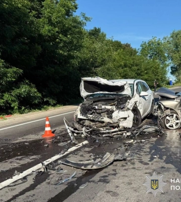 Поліція Львівщини затримала водія-іноземця за ДТП, внаслідок якої постраждали 5-ро людей. ФОТО
