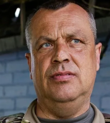 Екскомандир бригади ТрО отримав підозру щодо майже 80 млн незаконних бойових виплат — ЗМІ