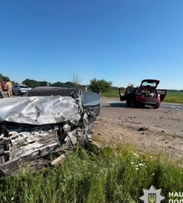 На Київщині внаслідок масштабної ДТП загинули п'ятеро людей
