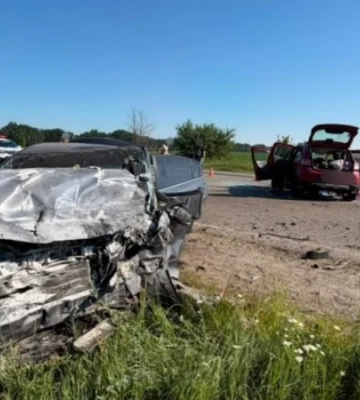У ДТП на Київщині через невдалий обгін загинули п’ятеро людей, двоє поранені