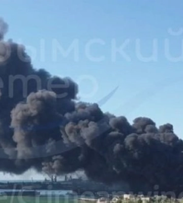 Часть оккупированного Крыма обесточена после ночной атаки. В Керчи горит ТЭЦ. ВИДЕО