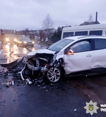 У Дубні судитимуть водія з Чернівецької області, який спричинив ДТП за участі трьох автомобілів