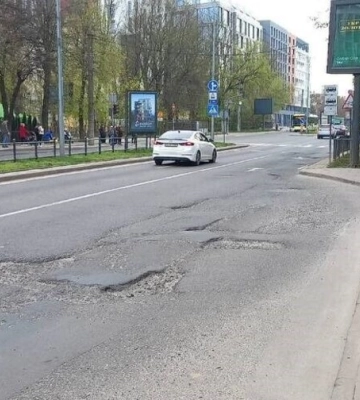 Асфальтуватимуть частину проспекту Чорновола у Львові в суботу-неділю. Буде реверсний рух транспорту
