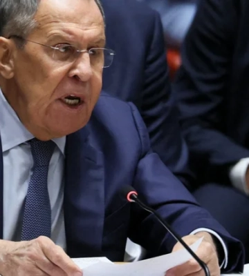Лавров пригрозил Украине «комплексом мер» после предупреждения Зеленского для Беларуси