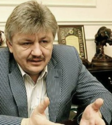 Ексвіцепрем’єра-втікача Сівковича підозрюють у спробі заволодіти недобудованою лікарнею та 21 га землі в Києві