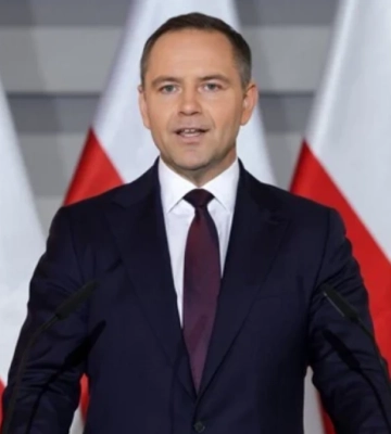 “Це тимчасове явище”, – нардеп Ар’єв про Навроцького та повернення орденів Білого орла