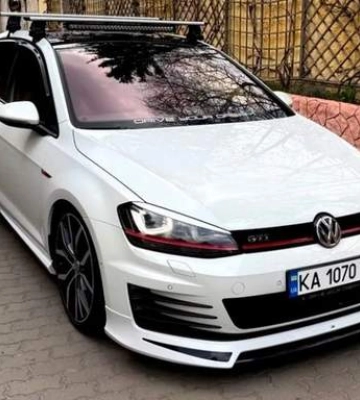 Збережений Volkswagen Golf GTI продають за шалені гроші