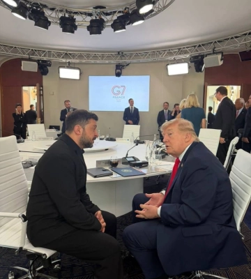 Трамп в частном разговоре призвал Зеленского к «действовать смелее» в отношении россии – СМИ